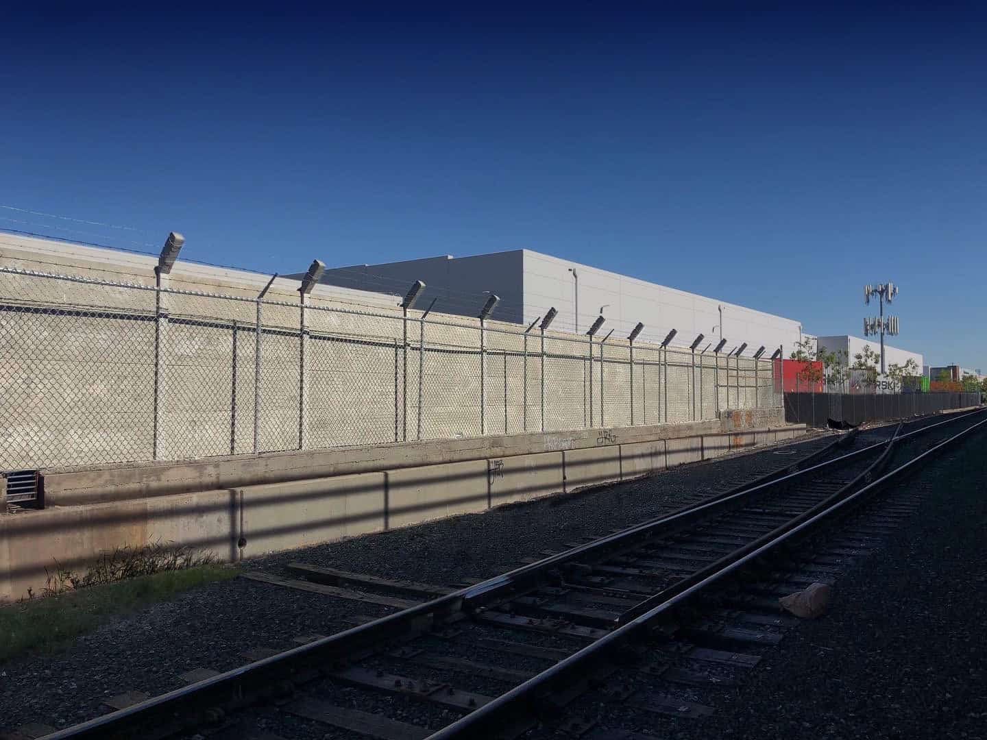 1 Rail Adjacent Business CityofIndsutry